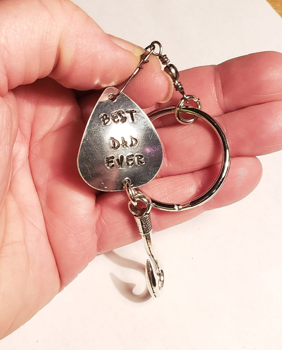 Dad Gift Fisherman, Fish Hook Daddy Key chain,Fly Fishing Hook, New Dad Gift, Grandpa Key chain Gift, Son Father Gift, Fun Dad Gift