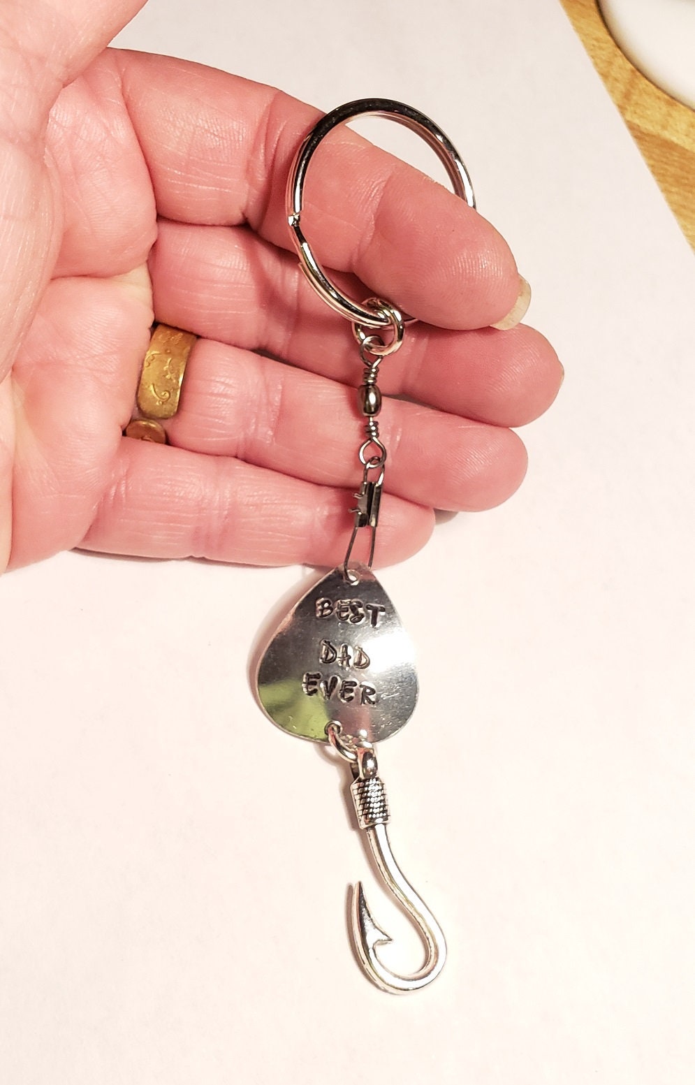 Dad Gift Fisherman, Fish Hook Daddy Key chain,Fly Fishing Hook, New Dad Gift, Grandpa Key chain Gift, Son Father Gift, Fun Dad Gift