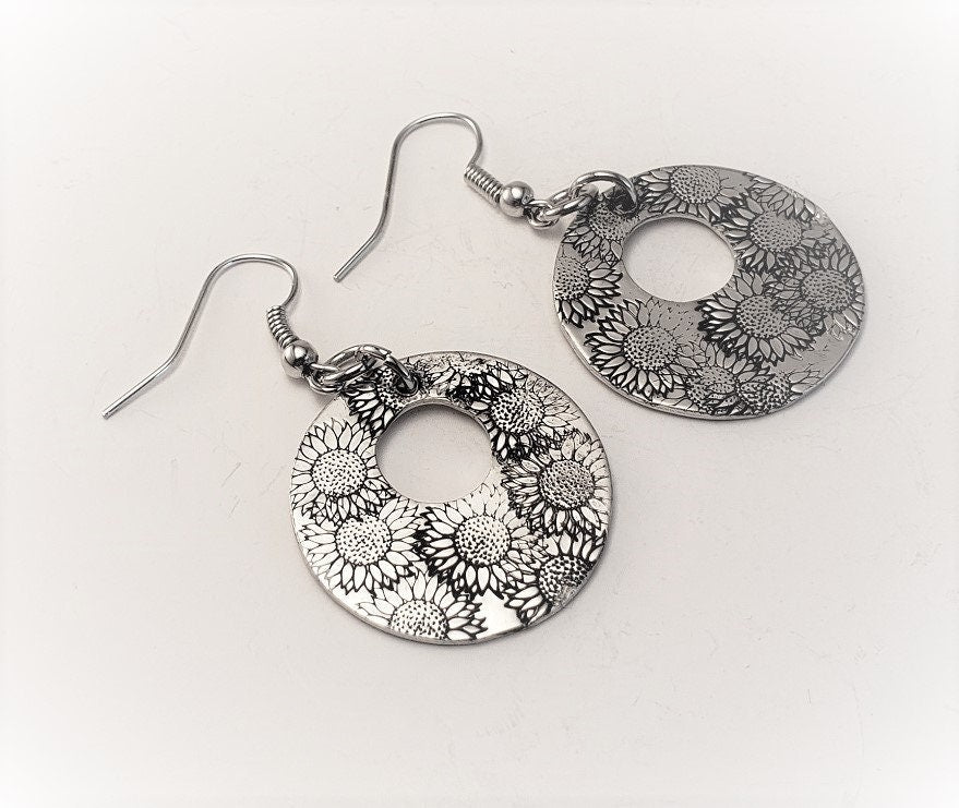 Sunflower Earrings, Hand stamped Earrings, Flower Earrings, Cute Earrings, Mom Gift, Silver Earrings