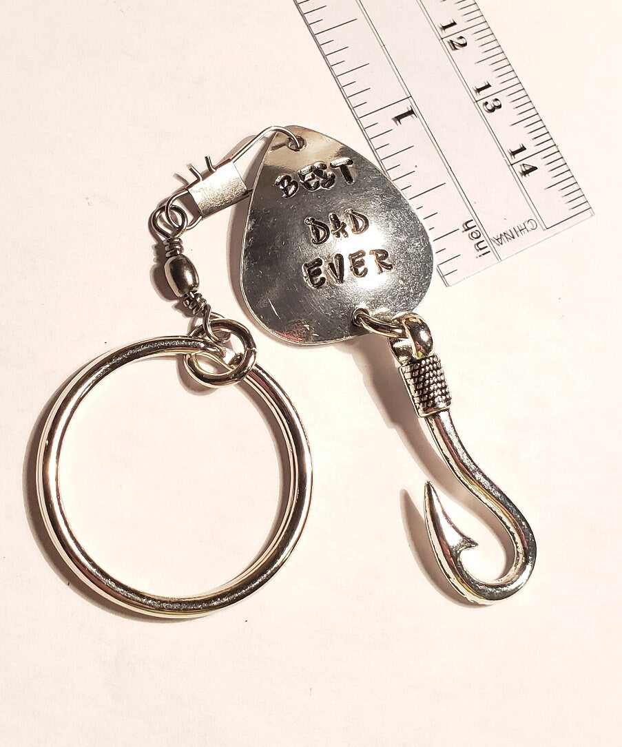 Dad Gift Fisherman, Fish Hook Daddy Key chain,Fly Fishing Hook, New Dad Gift, Grandpa Key chain Gift, Son Father Gift, Fun Dad Gift