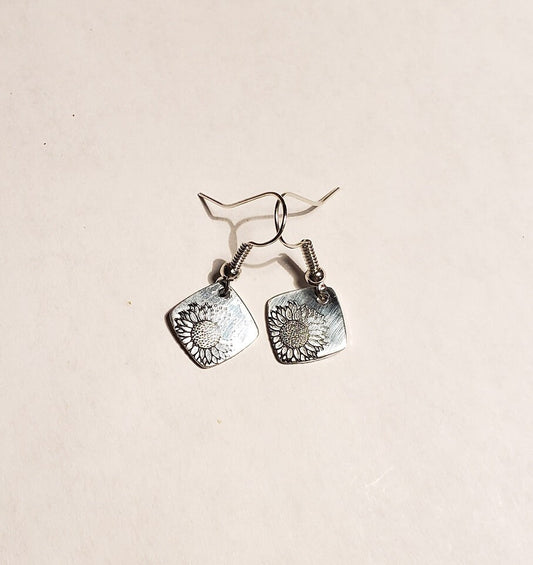 Sunflower Earrings, Hand stamped Earrings, Flower Earrings, Cute Earrings, Mom Gift
