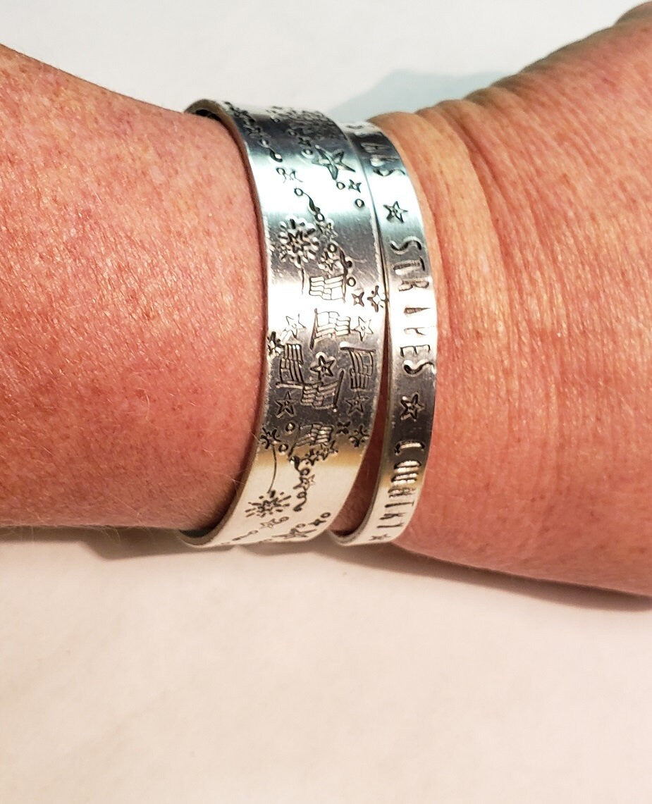Patriotic 4th of July Cuff, Independence Day Cuff for Women,  USA flag Cuff, Women's 4th of July Jewelry,4th of July accessories