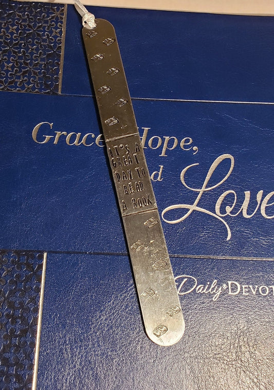 Personalized Bookmark, Metal Bookmark, Custom Bookmark, Hand stamped Bookmark, book lover gift, Aluminum bookmark, It's a Great Day