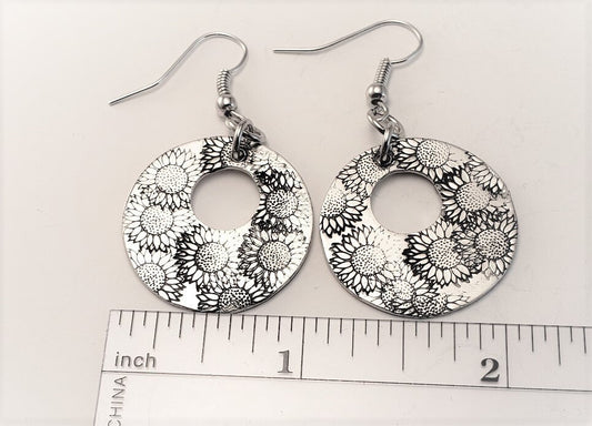 Sunflower Earrings, Hand stamped Earrings, Flower Earrings, Cute Earrings, Mom Gift, Silver Earrings