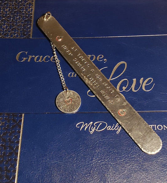 Personalized Bookmark, Metal Bookmark, Custom Bookmark, Hand stamped Bookmark, book lover gift, Aluminum bookmark, Teacher Gift